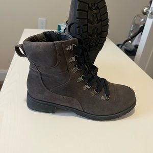 Maurice’s hiking boots